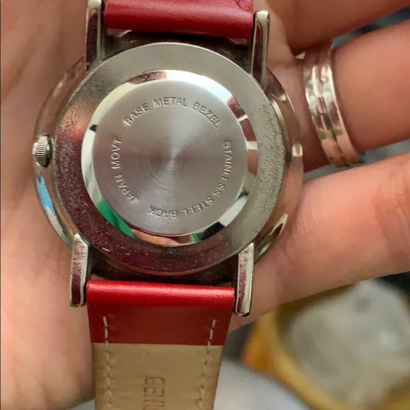 Vera Bradley red watch - Picture 3 of 4